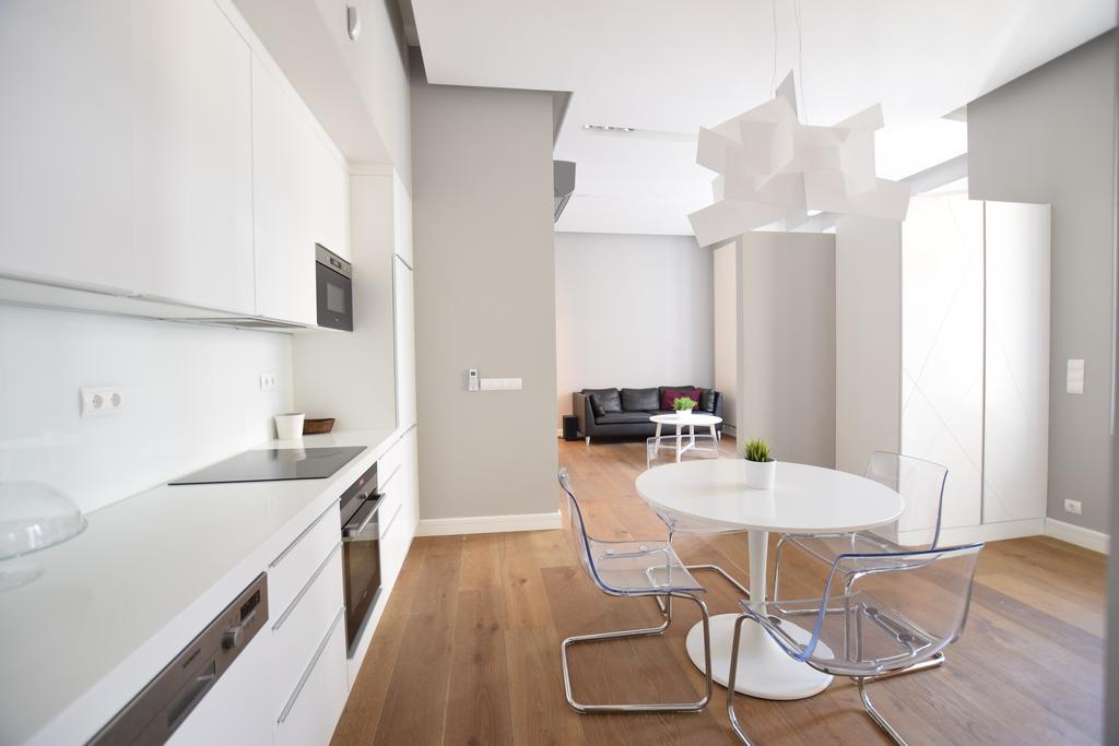 Luxury Apartment By Hi5 - Szervita Suite 부다페스트 외부 사진