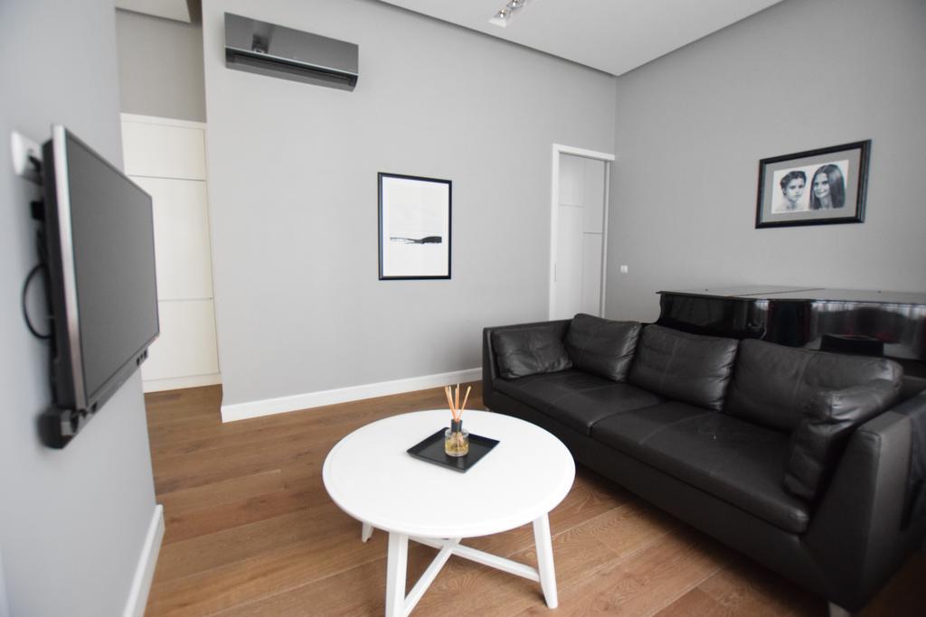 Luxury Apartment By Hi5 - Szervita Suite 부다페스트 외부 사진