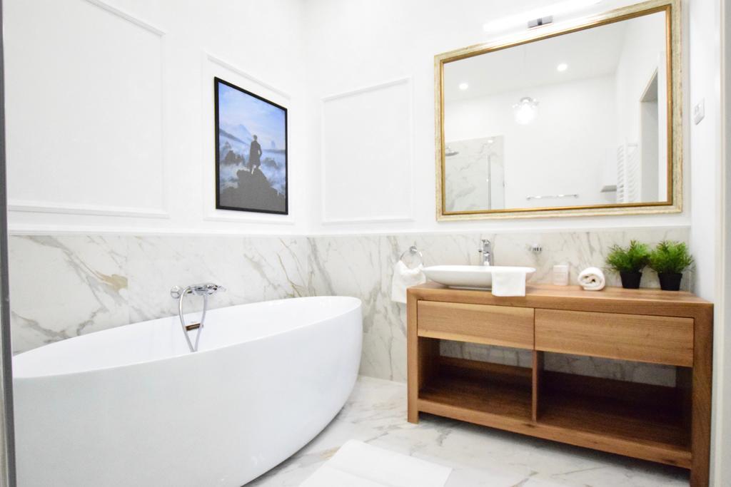 Luxury Apartment By Hi5 - Szervita Suite 부다페스트 외부 사진