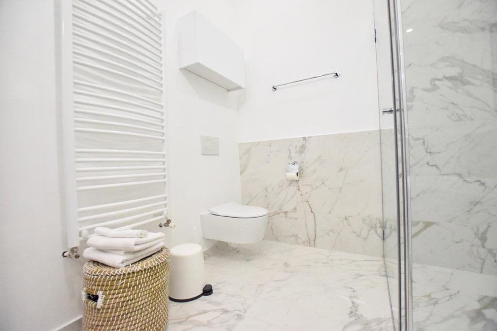 Luxury Apartment By Hi5 - Szervita Suite 부다페스트 외부 사진