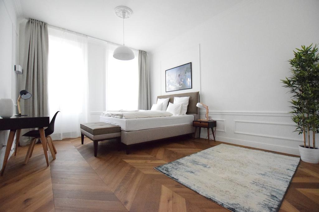 Luxury Apartment By Hi5 - Szervita Suite 부다페스트 외부 사진