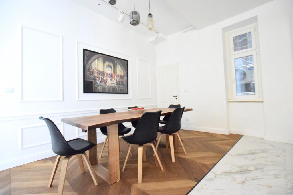 Luxury Apartment By Hi5 - Szervita Suite 부다페스트 외부 사진